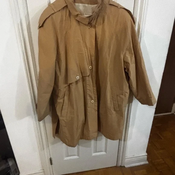 Vintage oversized trench coat 80s looking for best offer - Picture 3 of 10